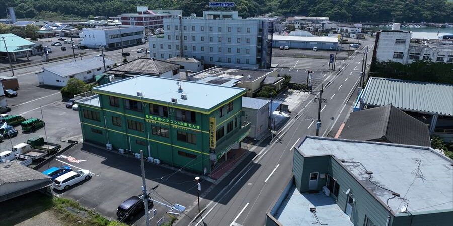 社屋外観